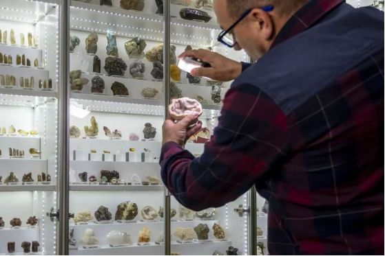 第一批玄学在全世界薅羊毛？开元棋牌靠着情绪价值出海(图6)